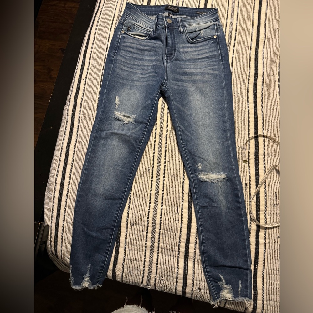 Judy Blue Distressed Skinny Jeans - Light Blue